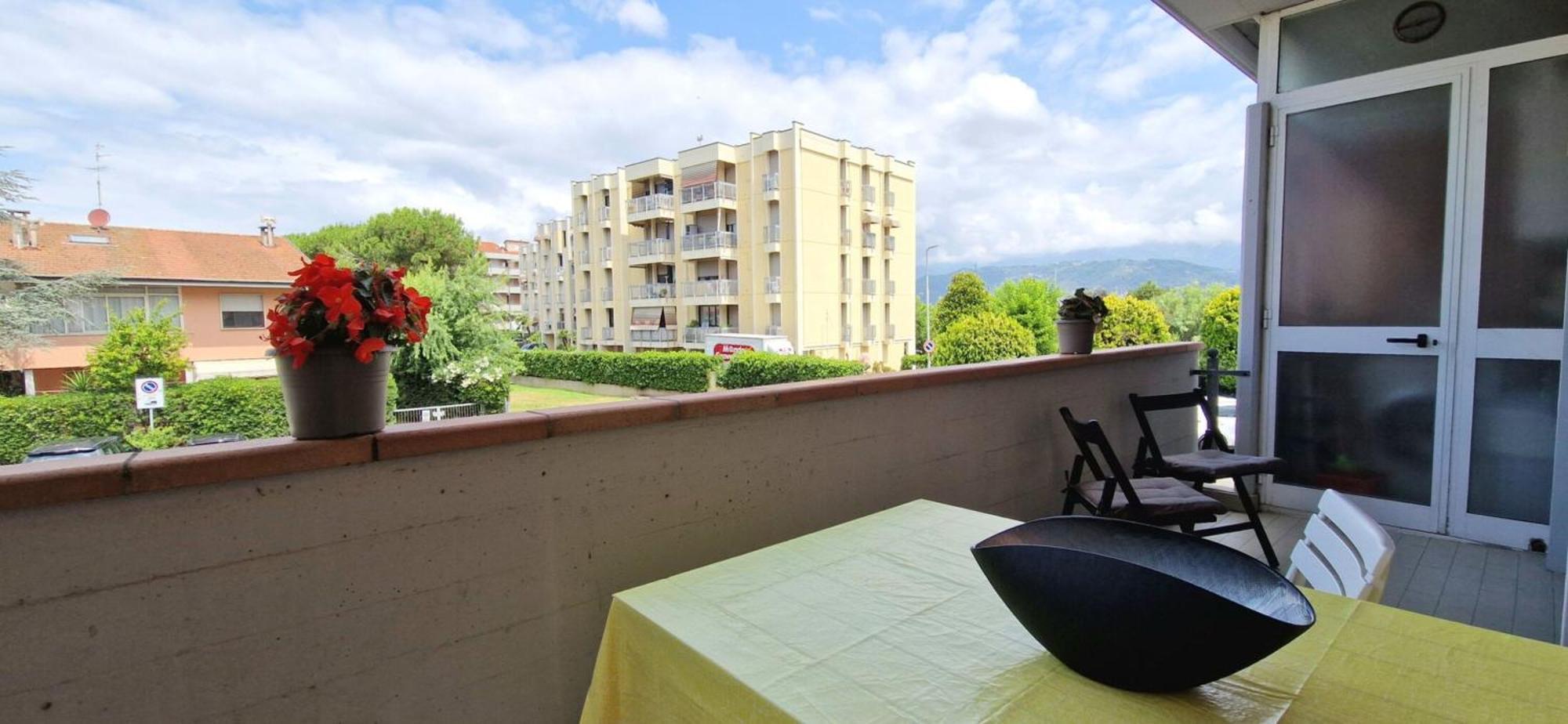 Large Panoramic Terrace 2-bedroom In Sleeps 4 *
