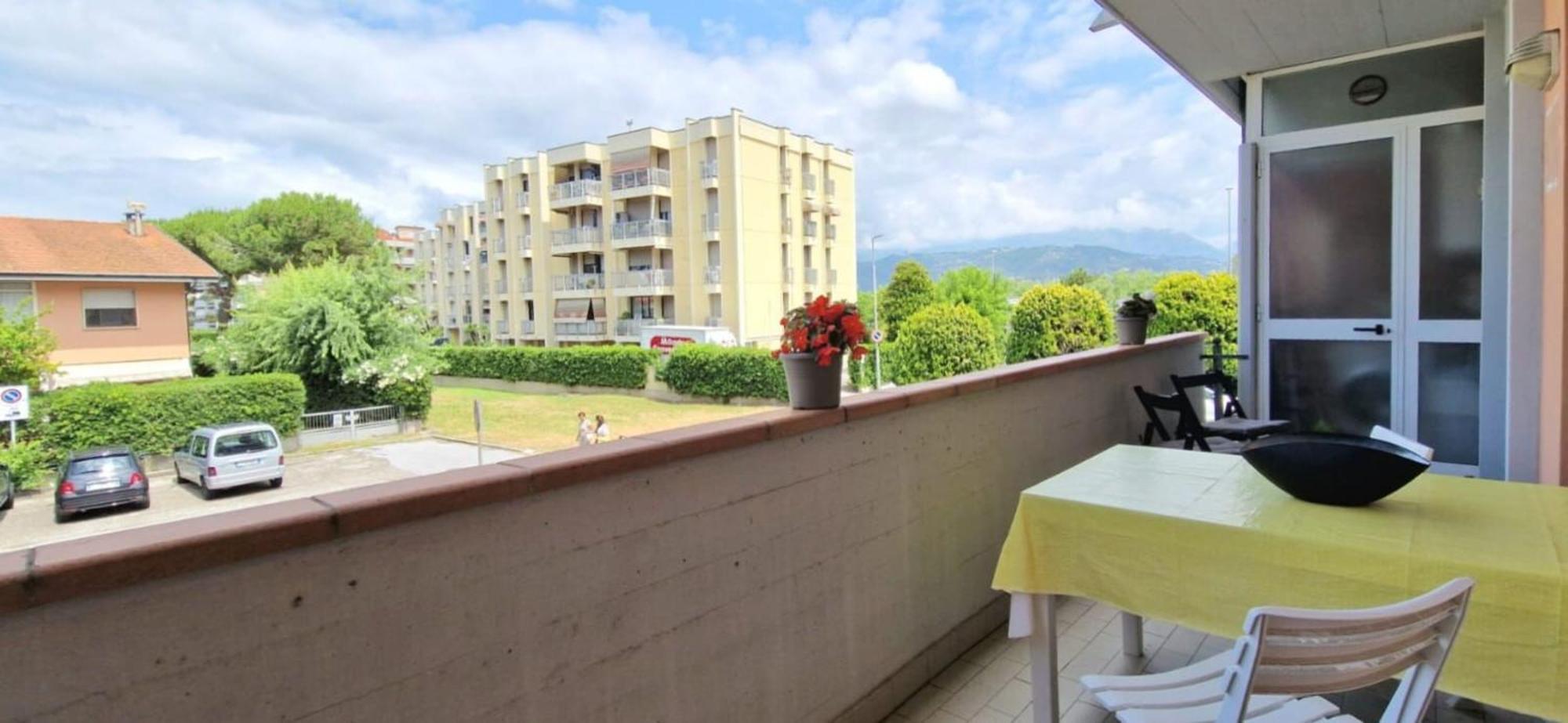 Large Panoramic Terrace 2-bedroom In Sleeps 4 * Viareggio
